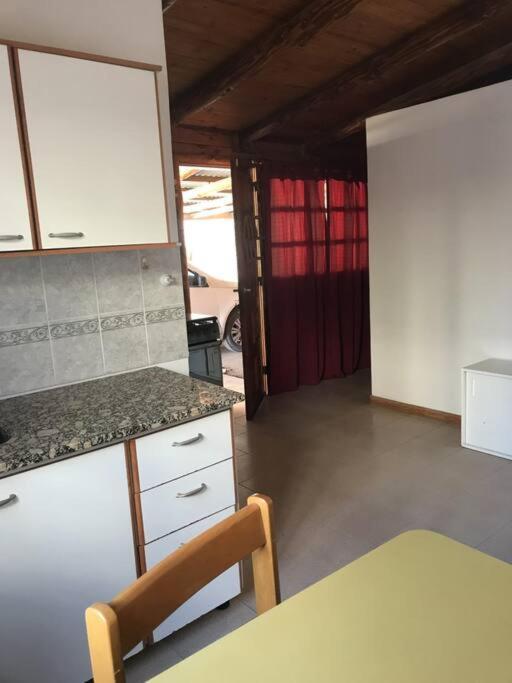 بويرتو مادرين Pequena Casa De Troncos, Detras De Casa Principal No Trabajo Con Tarjeta De Credito المظهر الخارجي الصورة