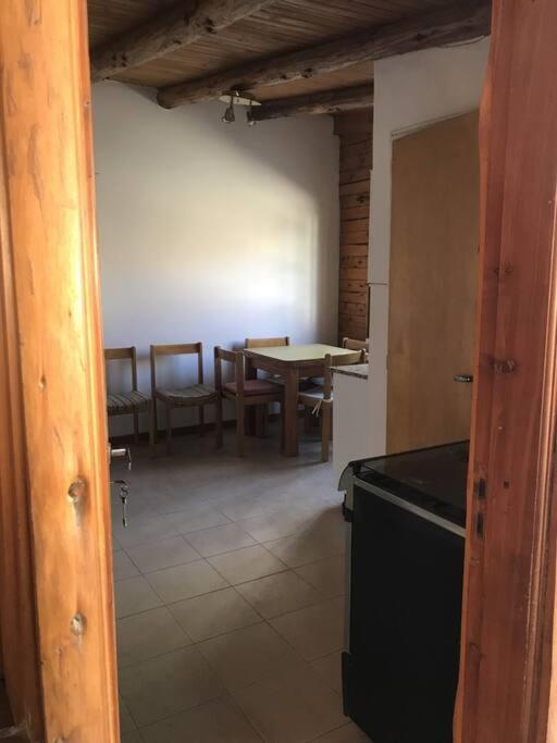 بويرتو مادرين Pequena Casa De Troncos, Detras De Casa Principal No Trabajo Con Tarjeta De Credito المظهر الخارجي الصورة