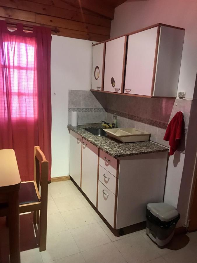 بويرتو مادرين Pequena Casa De Troncos, Detras De Casa Principal No Trabajo Con Tarjeta De Credito المظهر الخارجي الصورة