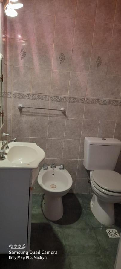 بويرتو مادرين Pequena Casa De Troncos, Detras De Casa Principal No Trabajo Con Tarjeta De Credito المظهر الخارجي الصورة